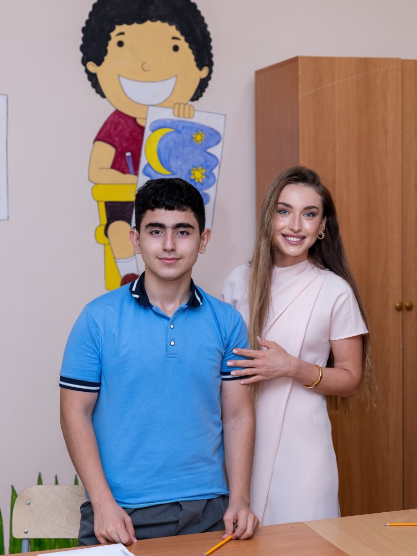Alyona Əliyeva 3 nömrəli xüsusi təhsil müəssisəsini ziyarət edib (FOTO/VİDEO)