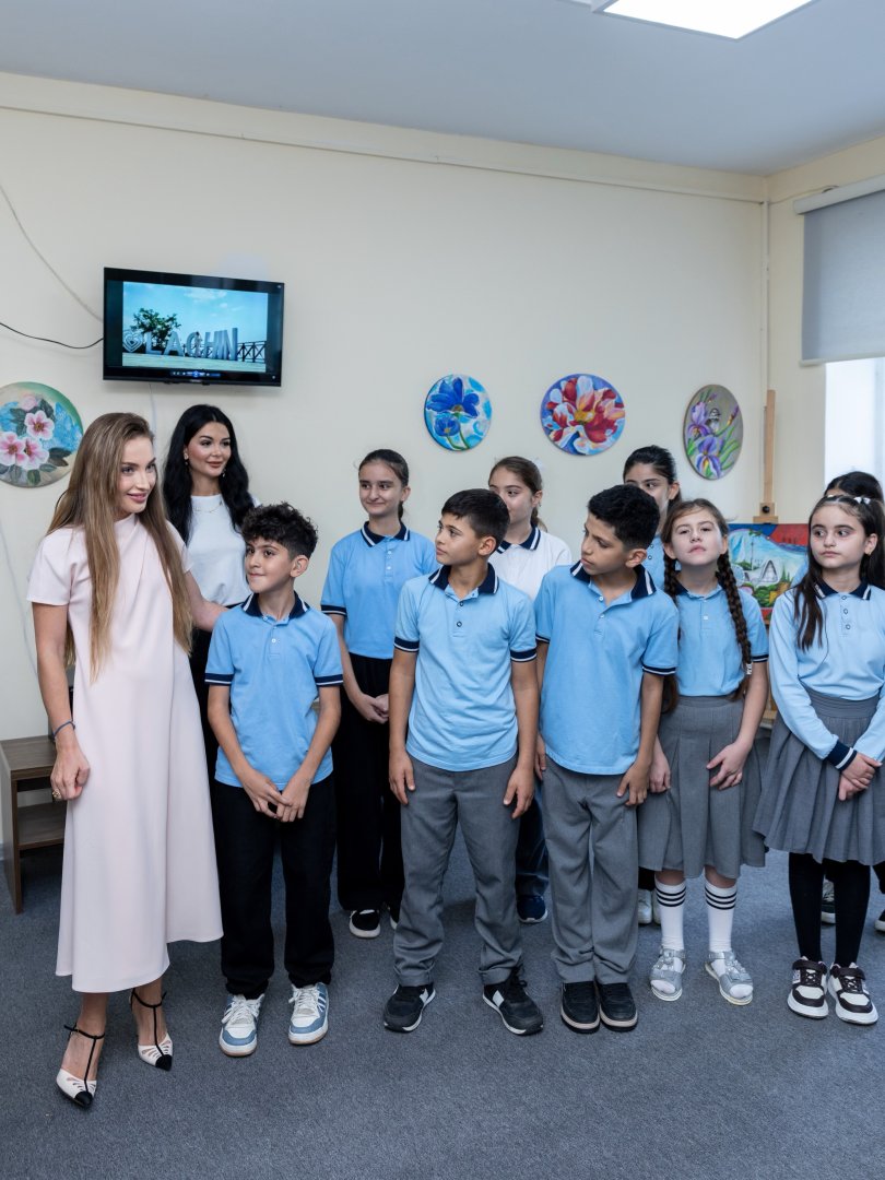 Alyona Əliyeva 3 nömrəli xüsusi təhsil müəssisəsini ziyarət edib (FOTO/VİDEO)