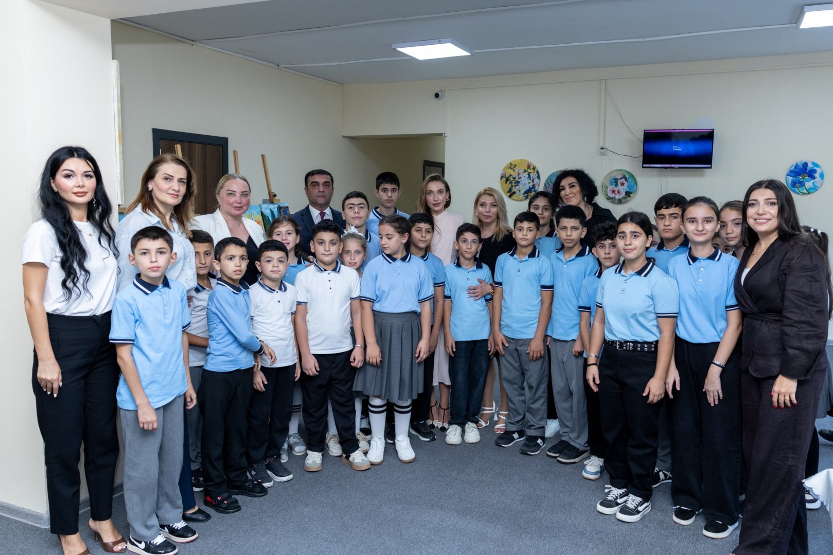 Alyona Əliyeva 3 nömrəli xüsusi təhsil müəssisəsini ziyarət edib (FOTO/VİDEO)