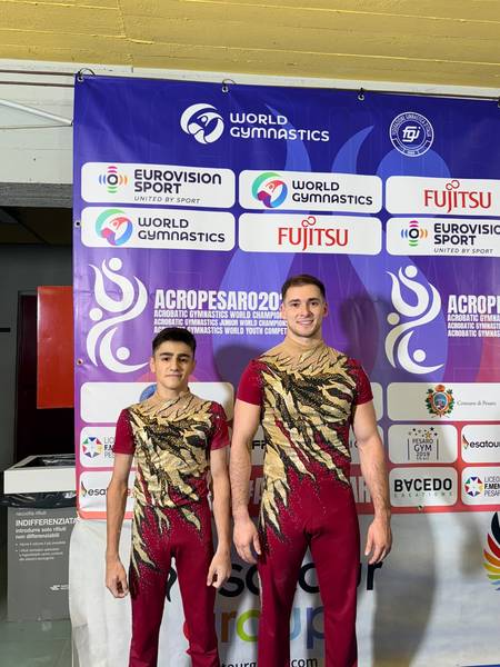 Akrobatlarımız Dünya çempionatının finalında (FOTO)