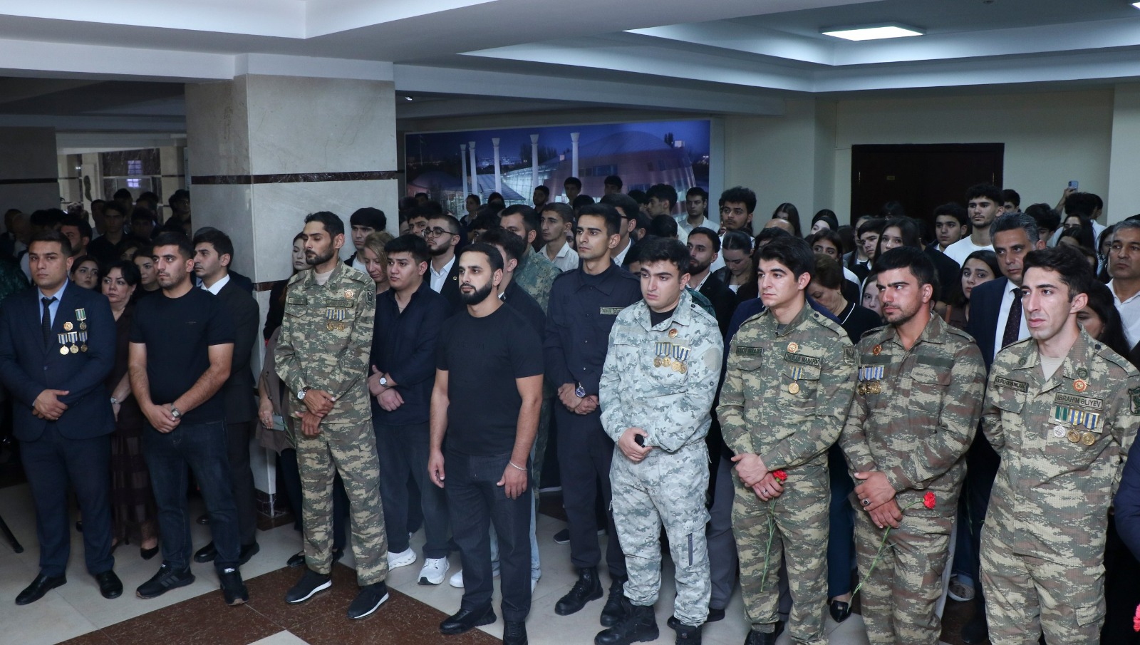AzMİU-da 27 Sentyabr – Anım Günü: Şəhidlərimizin qəhrəmanlığı və Vətənə sədaqəti əbədi yaşayacaq (FOTO)