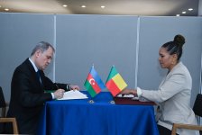 Azərbaycan və Benin vizadan qarşılıqlı azadolma barədə saziş imzalayıb (FOTO)