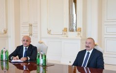 Prezident İlham Əliyev “Global Infrastructure Partners” şirkətinin rəhbərini qəbul edib (FOTO)