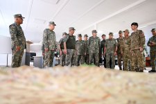 Zakir Həsənov "Birliyin Gücü - 2026" birgə hərbi təlimini izləyib (FOTO/VİDEO)