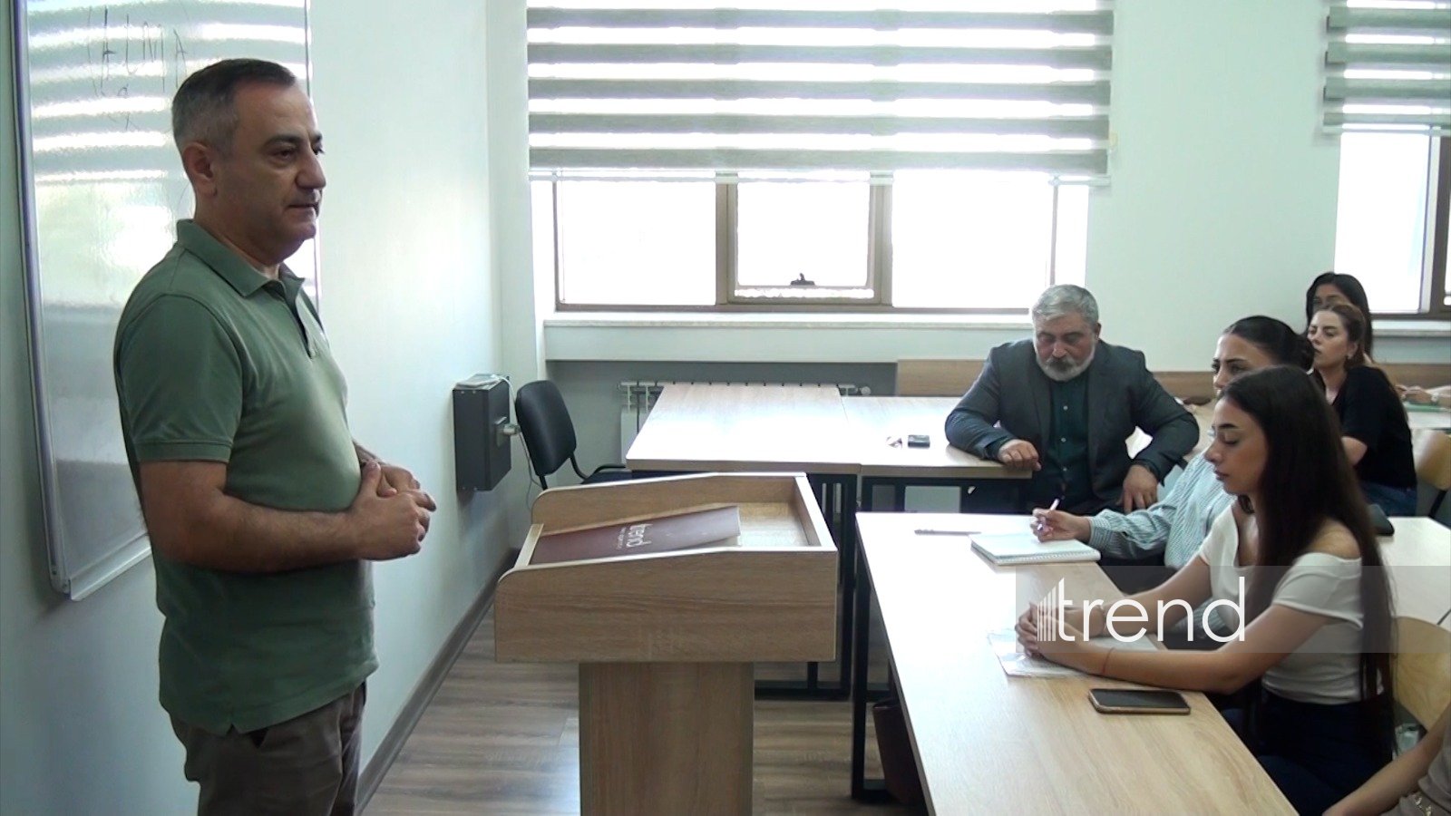 “Zərərli xarici təsirlərə və saxta xəbərlərə qarşı sayıqlığın artırılmasına dəstək” layihəsi çərçivəsində BDU tələbələri ilə görüş keçirilib (FOTO/VİDEO)