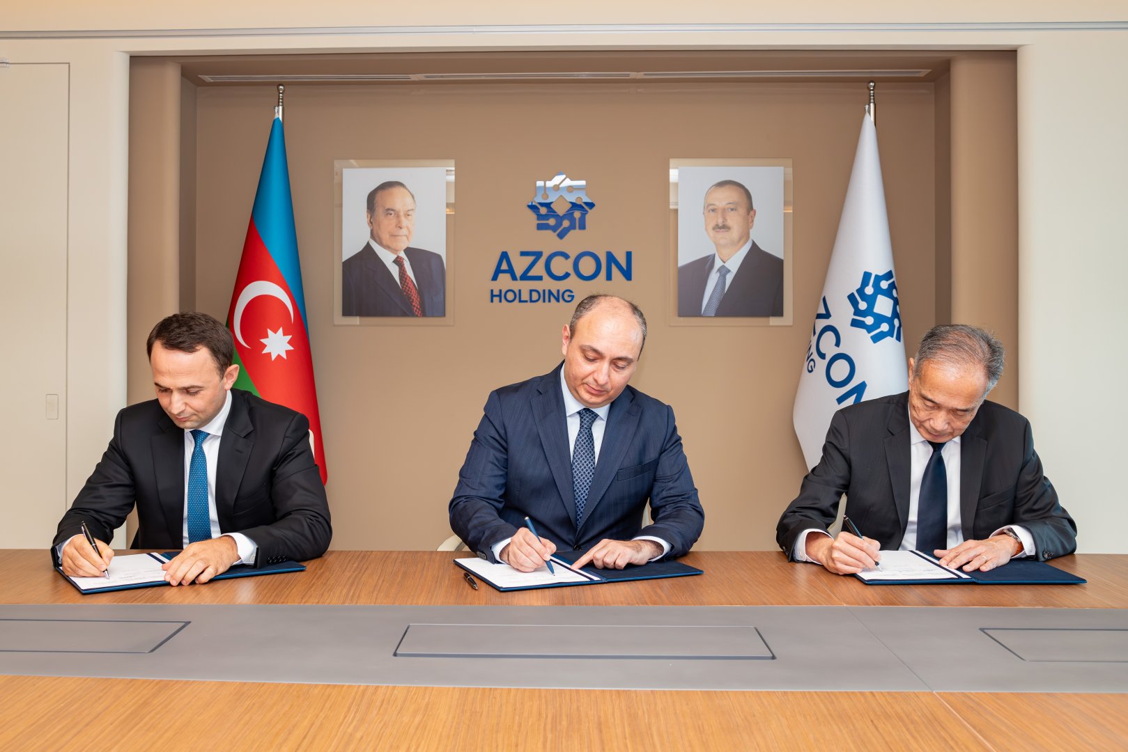 RİNN, AZCON Holding və “Franklin Templeton” şirkəti arasında Anlaşma Memorandumu imzalanıb (FOTO)