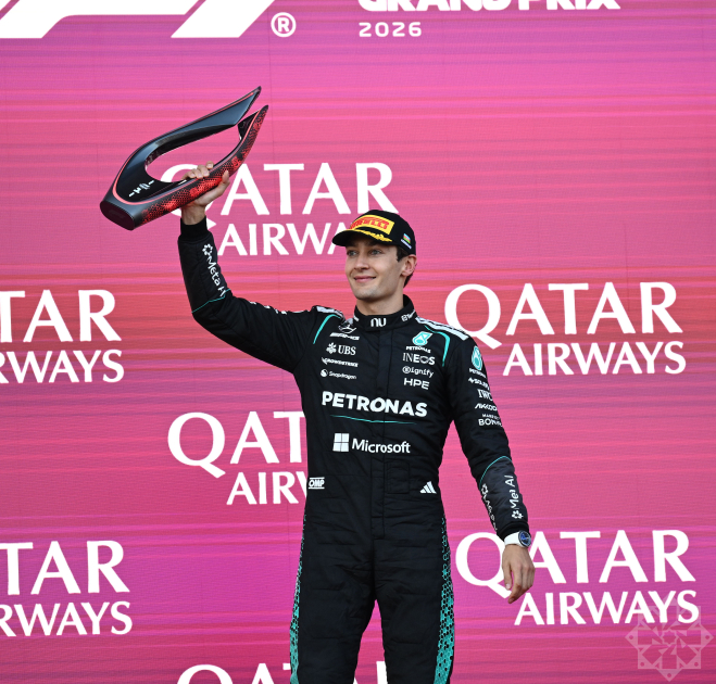 Formula 1 Azərbaycan Qran-Prisinin qalibi mükafatlandırılıb (FOTO)