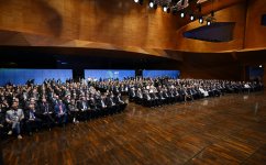 Prezident İlham Əliyev II Azərbaycan Beynəlxalq İnvestisiya Forumu çərçivəsində keçirilən tədbirdə iştirak edir (CANLI YAYIM) (FOTO)