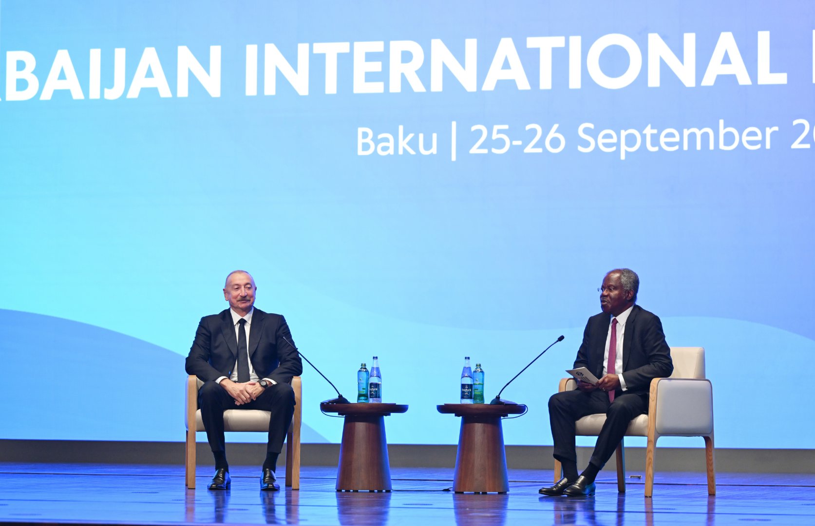 Prezident İlham Əliyev II Azərbaycan Beynəlxalq İnvestisiya Forumu çərçivəsində keçirilən tədbirdə iştirak edir (CANLI YAYIM) (FOTO)