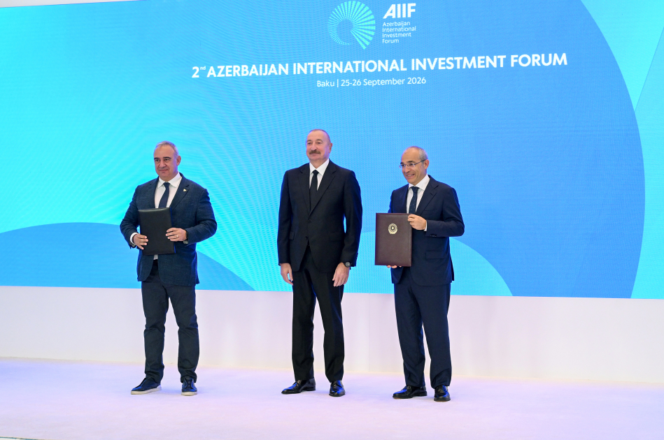 İkinci Azərbaycan Beynəlxalq İnvestisiya Forumu çərçivəsində imzalanmış sənədlər mübadilə edilib (FOTO)