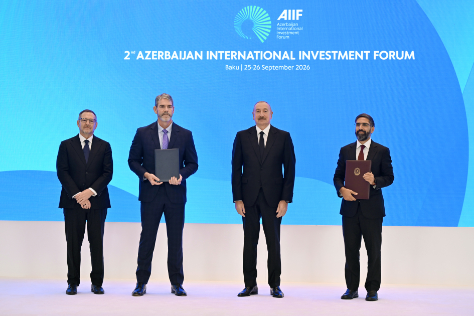 İkinci Azərbaycan Beynəlxalq İnvestisiya Forumu çərçivəsində imzalanmış sənədlər mübadilə edilib (FOTO)