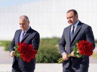Dövlət Təhlükəsizliyi Xidmətinin və Xarici Kəşfiyyat Xidmətinin rəhbərləri Zəfər parkını ziyarət ediblər (FOTO)