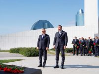 Dövlət Təhlükəsizliyi Xidmətinin və Xarici Kəşfiyyat Xidmətinin rəhbərləri Zəfər parkını ziyarət ediblər (FOTO)