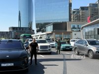 Vətən müharibəsi şəhidlərinin xatirəsi bir dəqiqəlik sükutla anılıb (FOTO/VİDEO)