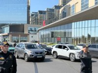 Vətən müharibəsi şəhidlərinin xatirəsi bir dəqiqəlik sükutla anılıb (FOTO/VİDEO)