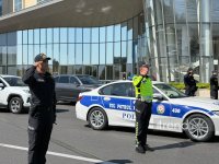 Vətən müharibəsi şəhidlərinin xatirəsi bir dəqiqəlik sükutla anılıb (FOTO/VİDEO)