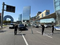 Vətən müharibəsi şəhidlərinin xatirəsi bir dəqiqəlik sükutla anılıb (FOTO/VİDEO)
