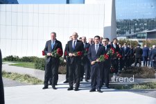 27 Sentyabr – Anım Günü ilə əlaqədar Zəfər Parkına ziyarət başlayıb (FOTO)