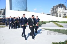 27 Sentyabr – Anım Günü ilə əlaqədar Zəfər Parkına ziyarət başlayıb (FOTO)