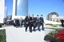 27 Sentyabr – Anım Günü ilə əlaqədar Zəfər Parkına ziyarət başlayıb (FOTO)
