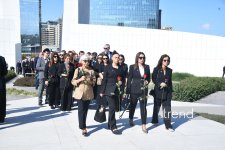 27 Sentyabr – Anım Günü ilə əlaqədar Zəfər Parkına ziyarət başlayıb (FOTO)