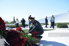 27 Sentyabr – Anım Günü ilə əlaqədar Zəfər Parkına ziyarət başlayıb (FOTO)