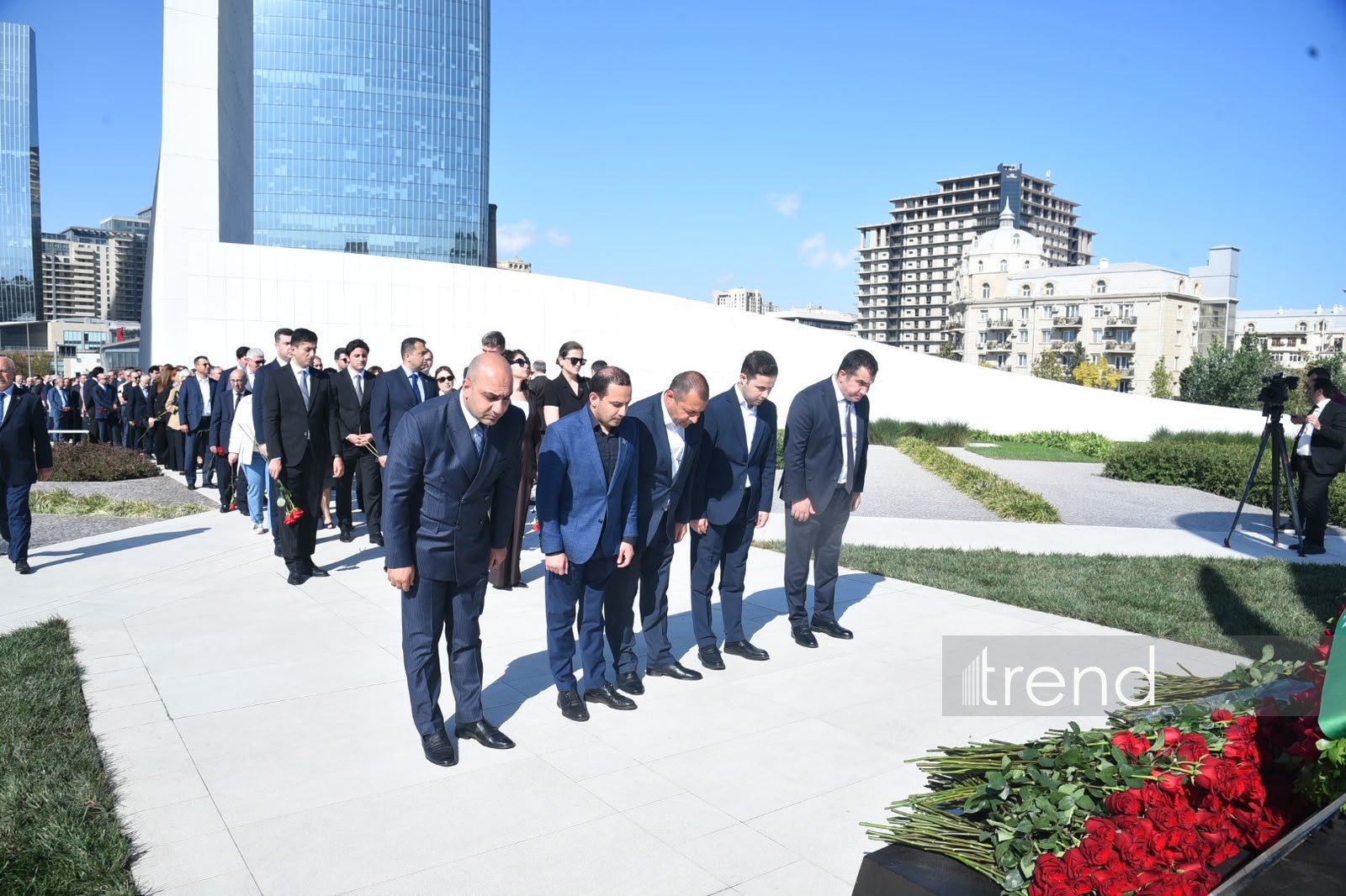 27 Sentyabr – Anım Günü ilə əlaqədar Zəfər Parkına ziyarət başlayıb (FOTO)