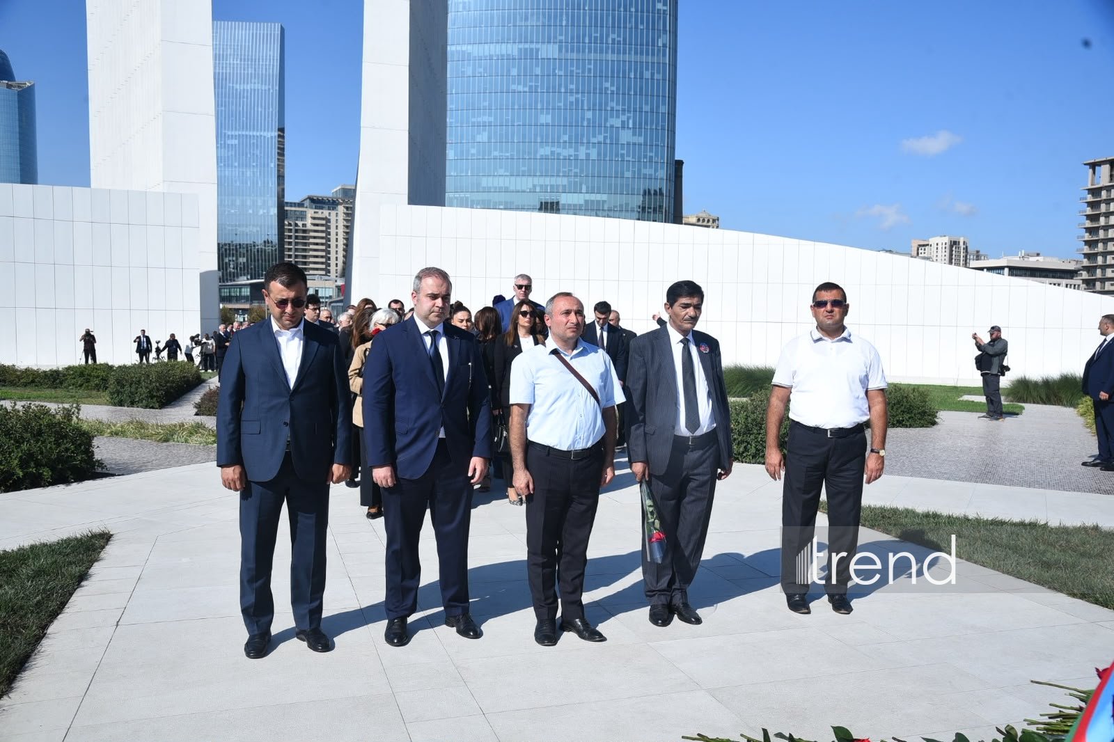 27 Sentyabr – Anım Günü ilə əlaqədar Zəfər Parkına ziyarət başlayıb (FOTO)