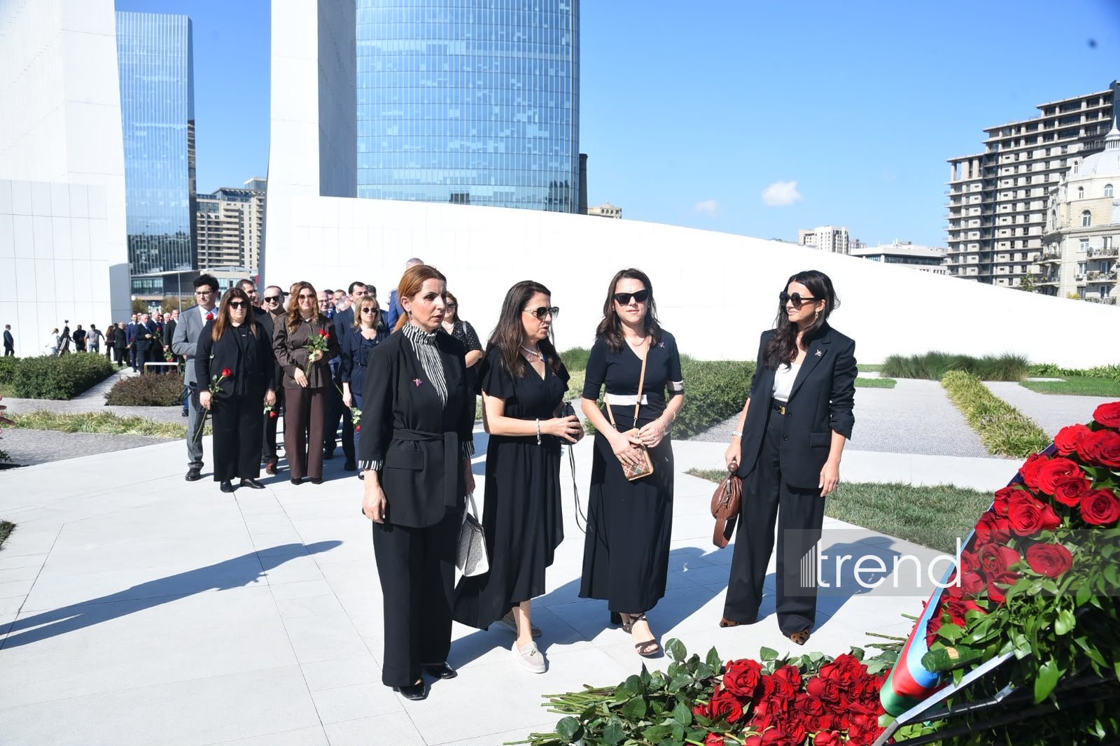 27 Sentyabr – Anım Günü ilə əlaqədar Zəfər Parkına ziyarət başlayıb (FOTO)