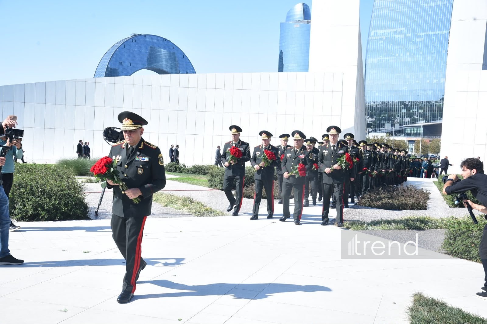 27 Sentyabr – Anım Günü ilə əlaqədar Zəfər Parkına ziyarət başlayıb (FOTO)