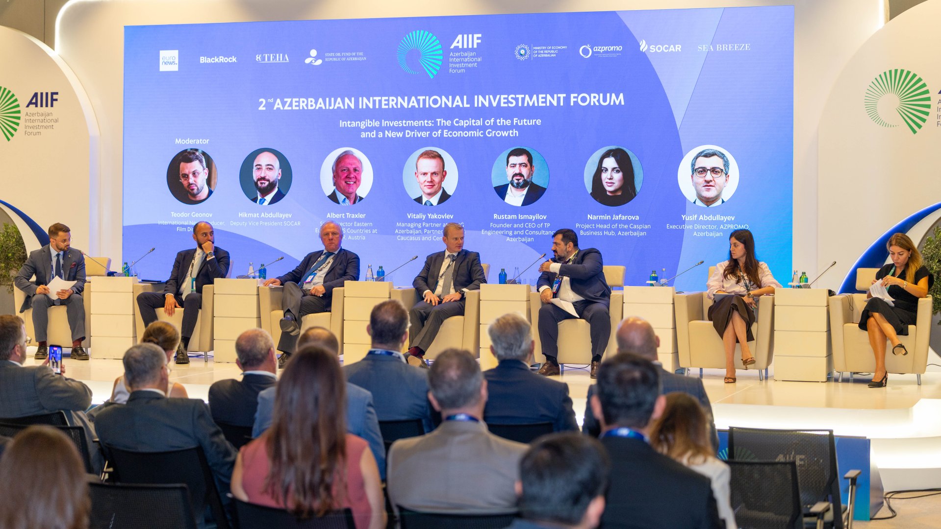 Kapital uğrunda yarış əvəzinə yerli ekspertiza: Azərbaycanın investisiyalara yeni baxışı (FOTO)