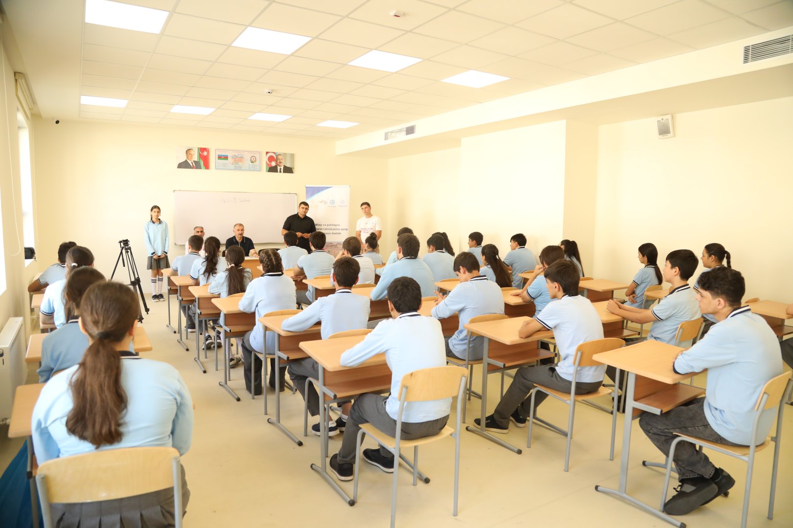 Ağdamda mina təhlükəsinə dair maarifləndirmə təlimləri davam edir (FOTO)