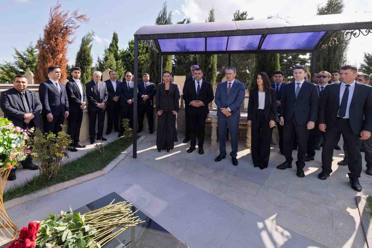 “AzerGold” QSC və törəmə şirkətlərinin kollektivi Vətən müharibəsi şəhidlərinin xatirəsini yad edib (FOTO)