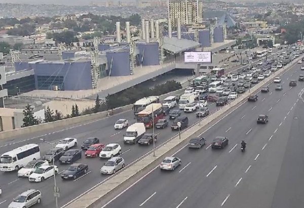 DİQQƏT: Bu yollarda tıxac var - SİYAHI