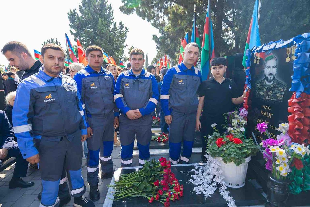 “AzerGold” QSC və törəmə şirkətlərinin kollektivi Vətən müharibəsi şəhidlərinin xatirəsini yad edib (FOTO)