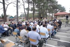 Xaçmaz Rayon İcra Hakimiyyətinin başçısı Elnur Rzayev İstisu qəsəbəsində sakinlərlə səyyar qəbul keçirib (FOTO)