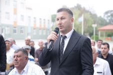Xaçmaz Rayon İcra Hakimiyyətinin başçısı Elnur Rzayev İstisu qəsəbəsində sakinlərlə səyyar qəbul keçirib (FOTO)