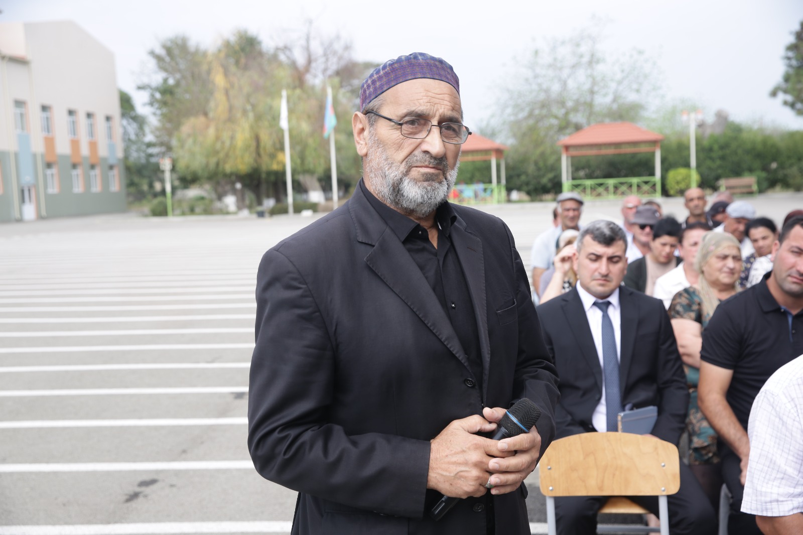Xaçmaz Rayon İcra Hakimiyyətinin başçısı Elnur Rzayev İstisu qəsəbəsində sakinlərlə səyyar qəbul keçirib (FOTO)