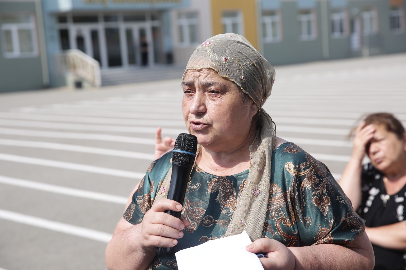 Xaçmaz Rayon İcra Hakimiyyətinin başçısı Elnur Rzayev İstisu qəsəbəsində sakinlərlə səyyar qəbul keçirib (FOTO)