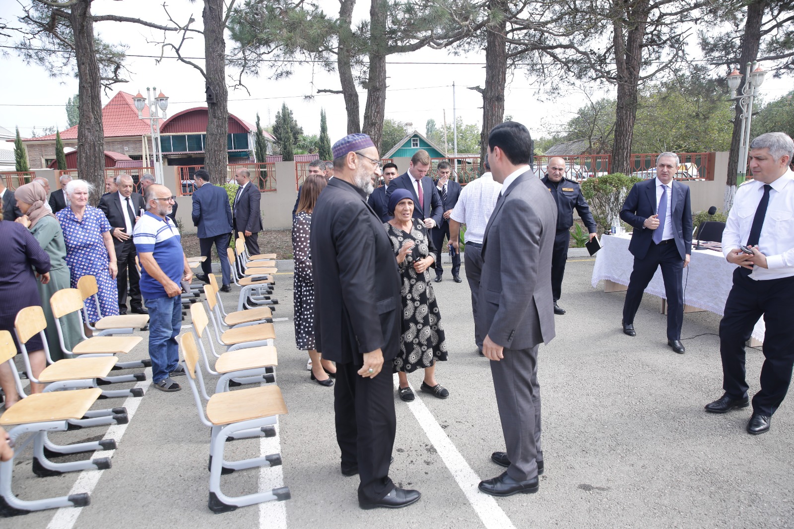 Xaçmaz Rayon İcra Hakimiyyətinin başçısı Elnur Rzayev İstisu qəsəbəsində sakinlərlə səyyar qəbul keçirib (FOTO)