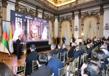 Leyla Əliyeva “Harmoniya” sənədli filminin təqdimat mərasimində iştirak edib (FOTO)