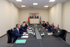 Azərbaycan və Belarus hərbi-texniki əməkdaşlığın inkişaf perspektivlərini müzakirə edib (FOTO)
