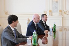 Prezident İlham Əliyev FIFA-nın prezidentini qəbul edib (FOTO)
