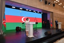 Sahibə Qafarova Bakıda Slovakiya Respublikasının milli bayramı münasibəti ilə keçirilən tədbirdə çıxış edib (FOTO)