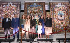 Leyla Əliyeva və Alyona Əliyeva Müqəddəs Taxt-Tacda Azərbaycan xalçaları sərgisinin açılışında iştirak ediblər (FOTO)