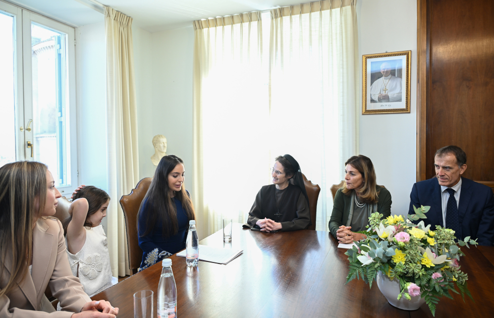 Leyla Əliyeva və Alyona Əliyeva Vatikan şəhər-dövlətinin qubernatorluğunun prezidenti ilə görüşüblər (FOTO)