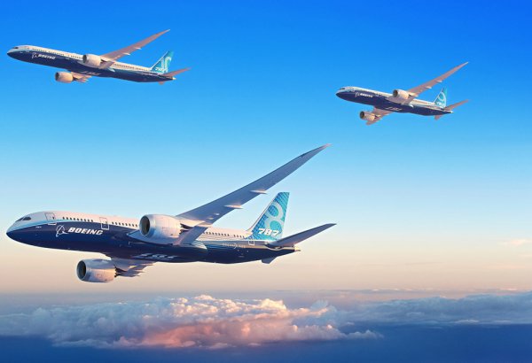 Pentaqon ABŞ Hərbi Dəniz Qüvvələrinin gələcək döyüş təyyarəsini hazırlamaq üçün Boeing-i seçib