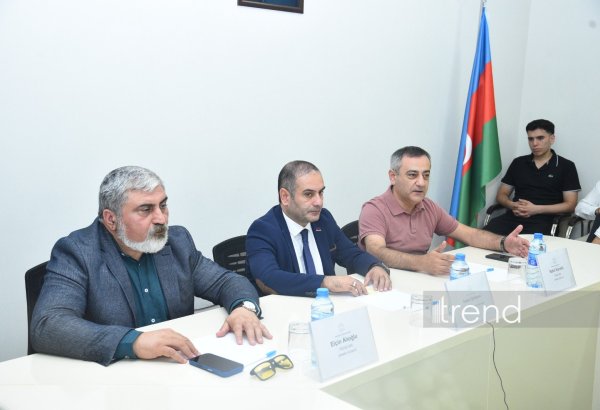 “Zərərli xarici təsirlərə və saxta xəbərlərə qarşı sayıqlığın artırılmasına dəstək” layihəsi çərçivəsində İlahiyyat İnstitutu tələbələri ilə görüş keçirilib (FOTO/VİDEO)