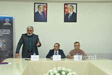“Zərərli xarici təsirlərə və saxta xəbərlərə qarşı sayıqlığın artırılmasına dəstək” layihəsi çərçivəsində İlahiyyat İnstitutu tələbələri ilə görüş keçirilib (FOTO/VİDEO)