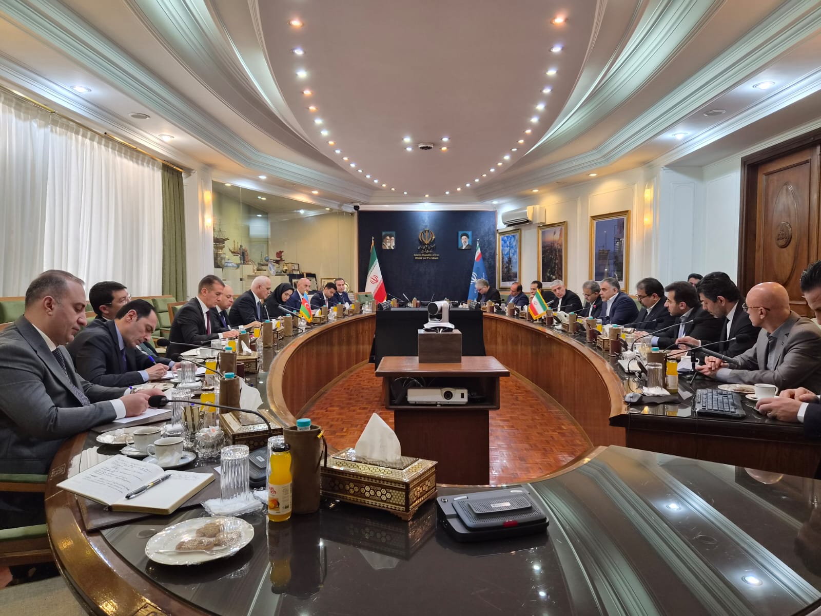 Azərbaycan - İran birgə layihələrinin icrası müzakirə edilib (FOTO)